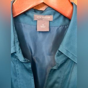 Women’s Ann Taylor Button up Dress